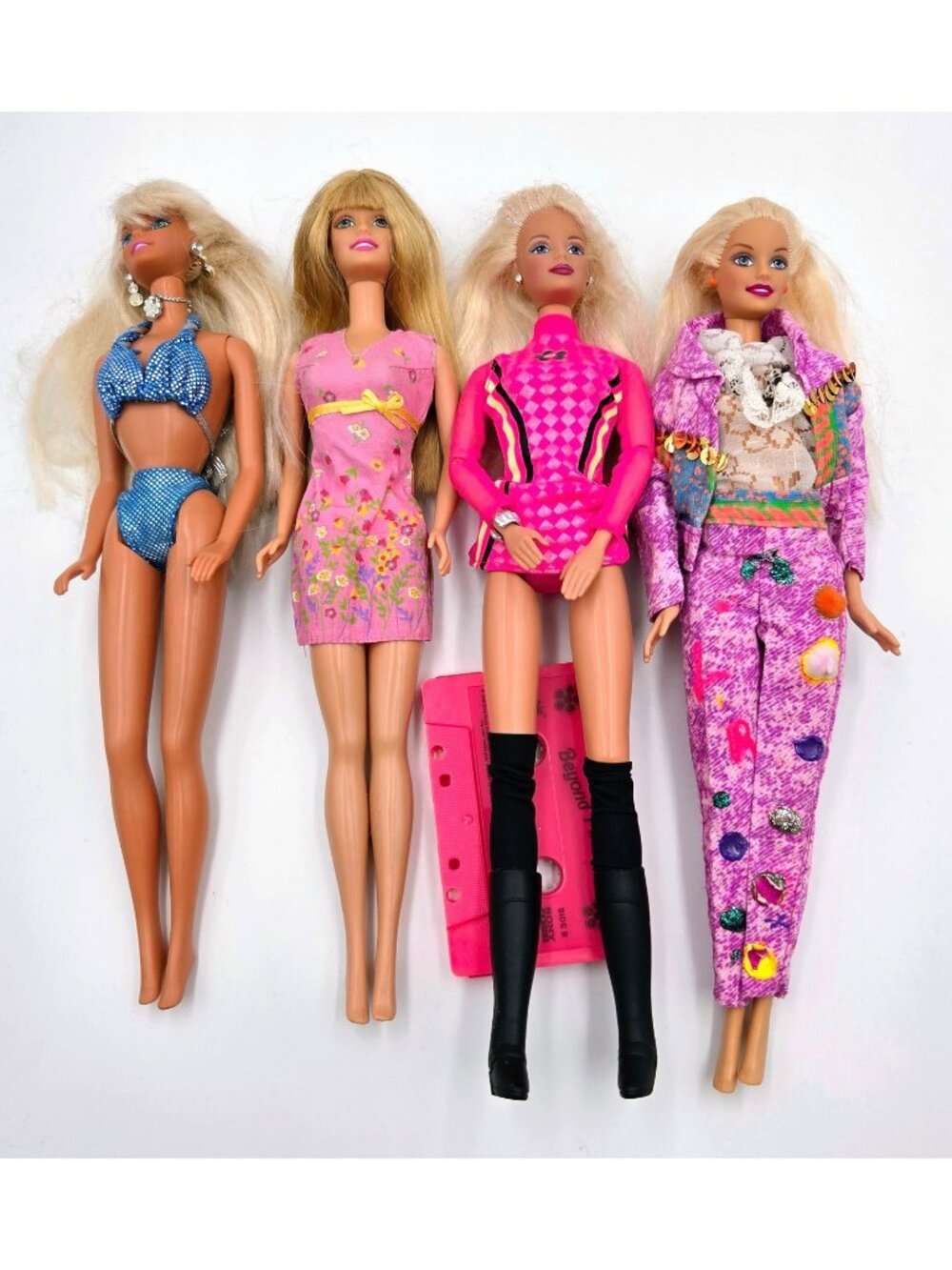 Barbie Doll Lot Sparkle Beach Pretty Flowers Beyond Pink Mattel 4 Dolls Read
